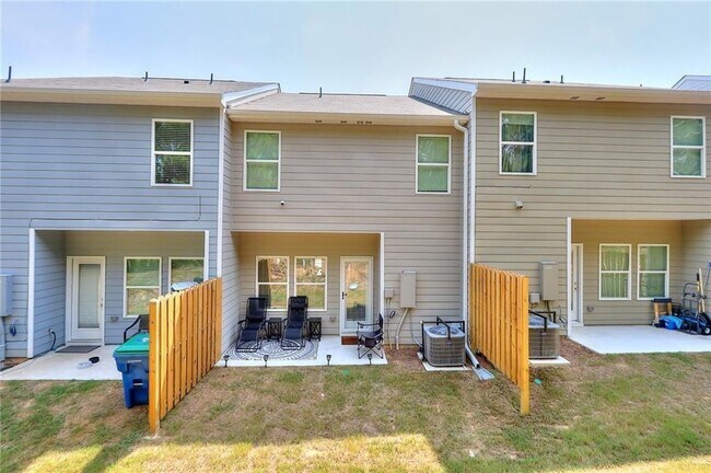 Building Photo - 6117 Mallory Ridge