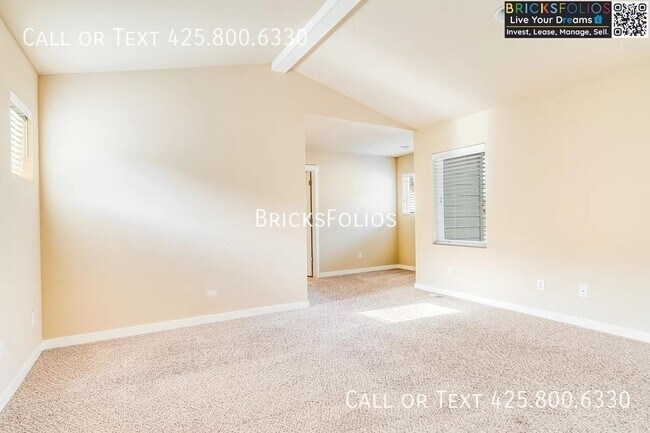 Building Photo - 10495 Sheridan Cres NE
