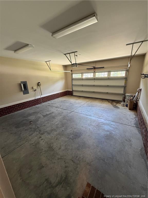 Building Photo - 495 Orchard Falls Dr
