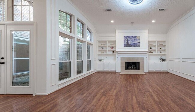 Building Photo - 127 S Copperknoll Cir