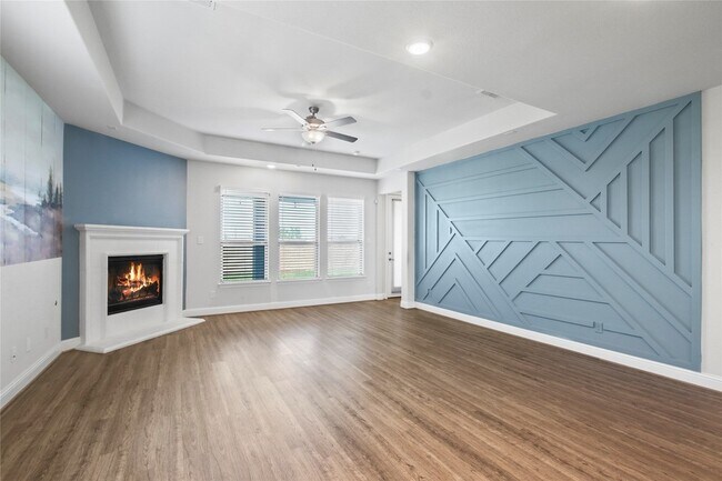 Building Photo - 3121 Sunnyside Dr
