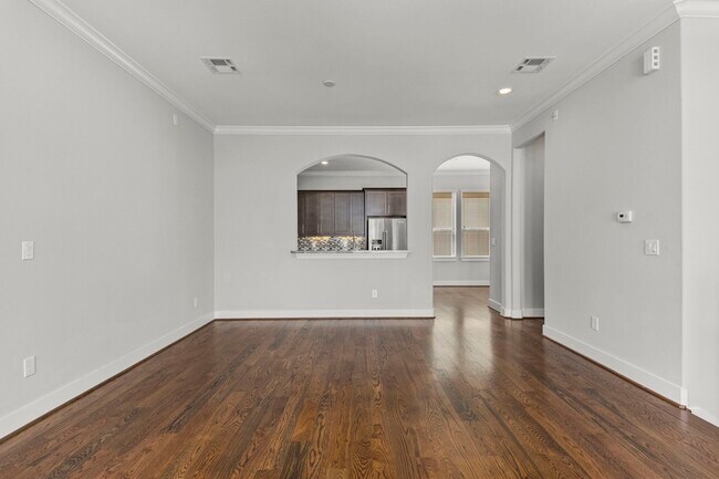 Building Photo - 2018 McIlhenny St
