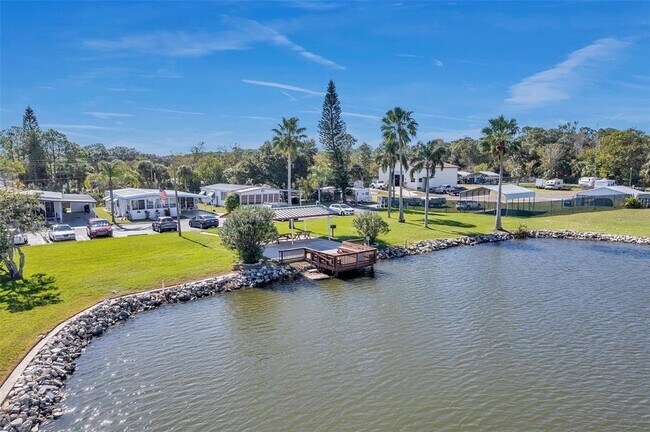 Building Photo - 10810 Freedom Dr