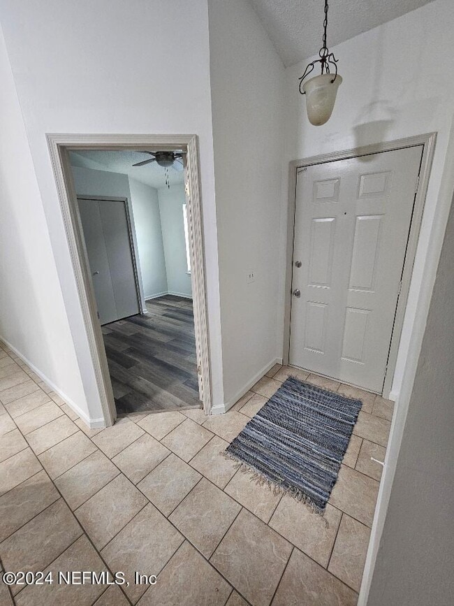 Building Photo - 2662 Malibu Cir