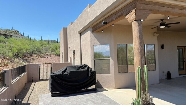 Building Photo - 4440 W Mountain Side Dr
