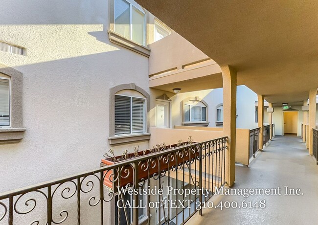 Building Photo - Prime North Santa Monica Location Close to...