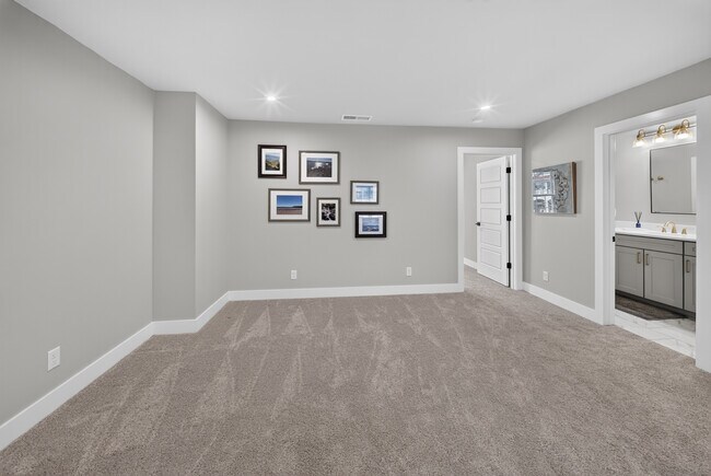 Building Photo - 1864 Celebration Cir
