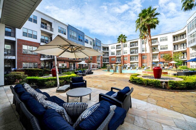 Primary Photo - 5455 Richmond Ave.