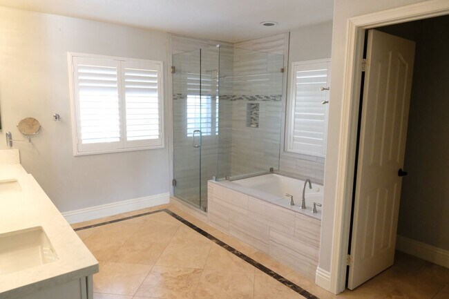 Building Photo - 16 Villager