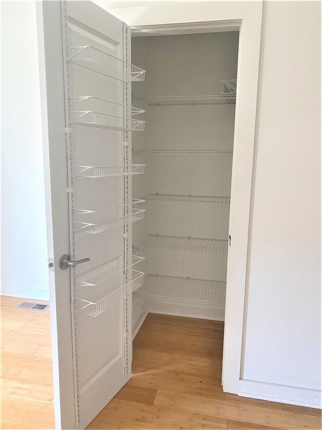 Building Photo - House for Rent in Fishtown