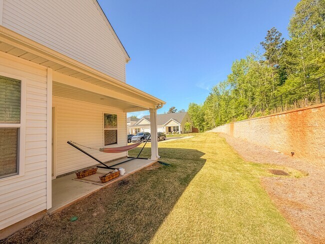 Building Photo - 203 Boneset Dr