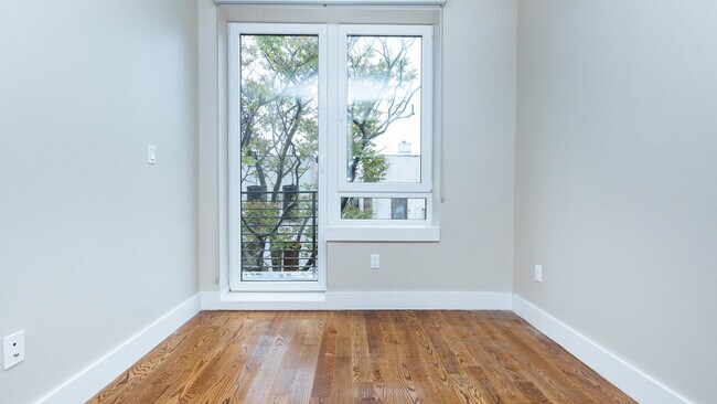 Building Photo - 62 E 21st St