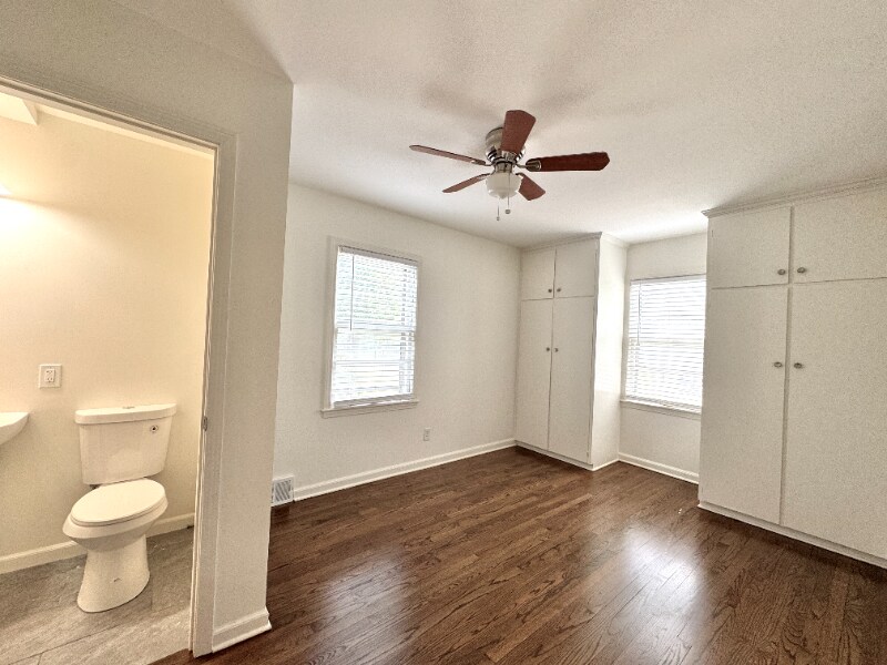 Building Photo - 8011 Reinhardt Ln