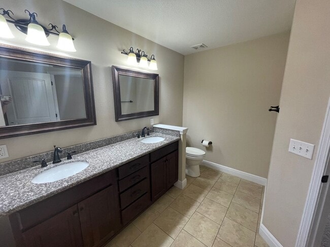 Building Photo - Navarre - Holley By the Sea - 4 Bedrooms, 2 Bathrooms - office space potential