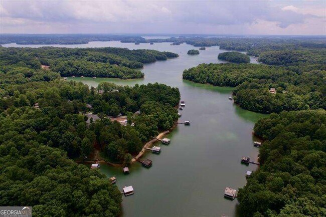 Building Photo - 8940 Bay Dr