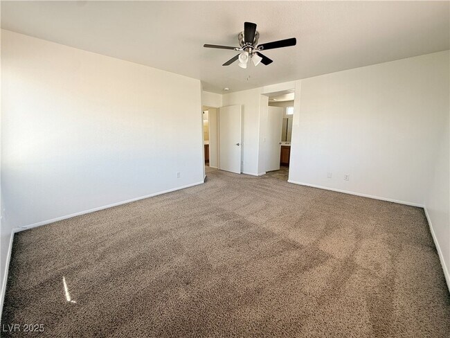 Building Photo - 5968 Hickory Nut Ave