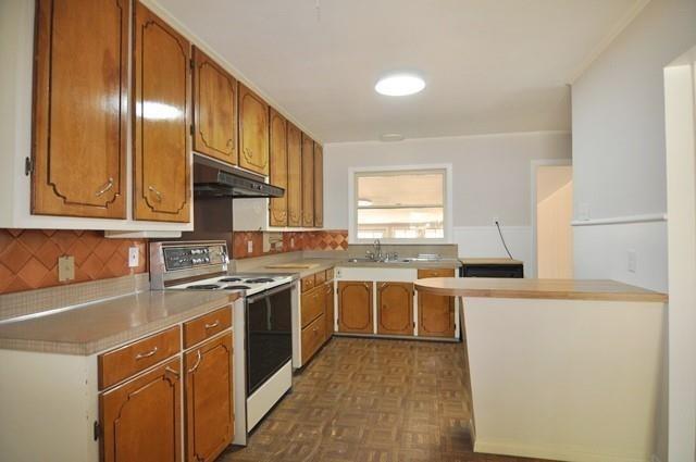 Building Photo - 402 E Carolyn Dr