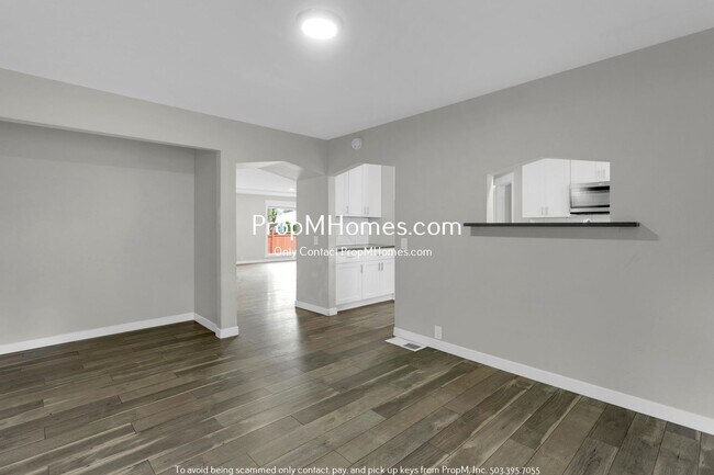 Building Photo - Updated Three Bedrom Home in Brentwood-Darlington!