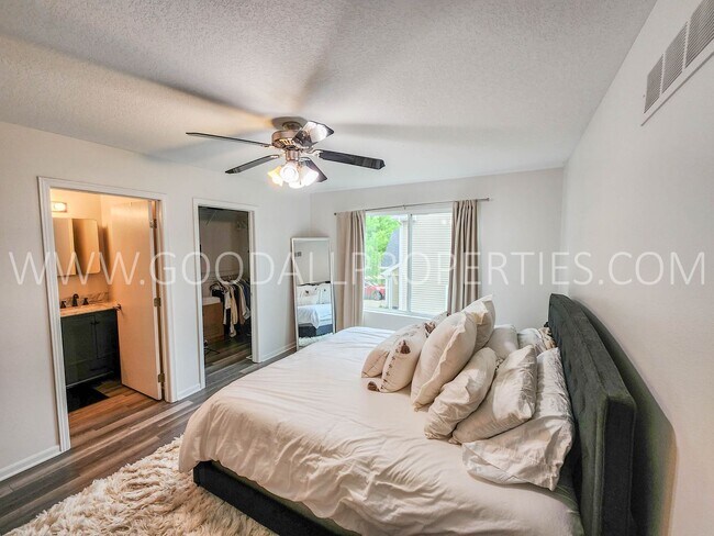 Building Photo - Updated 3 Bedroom Home in Waukee