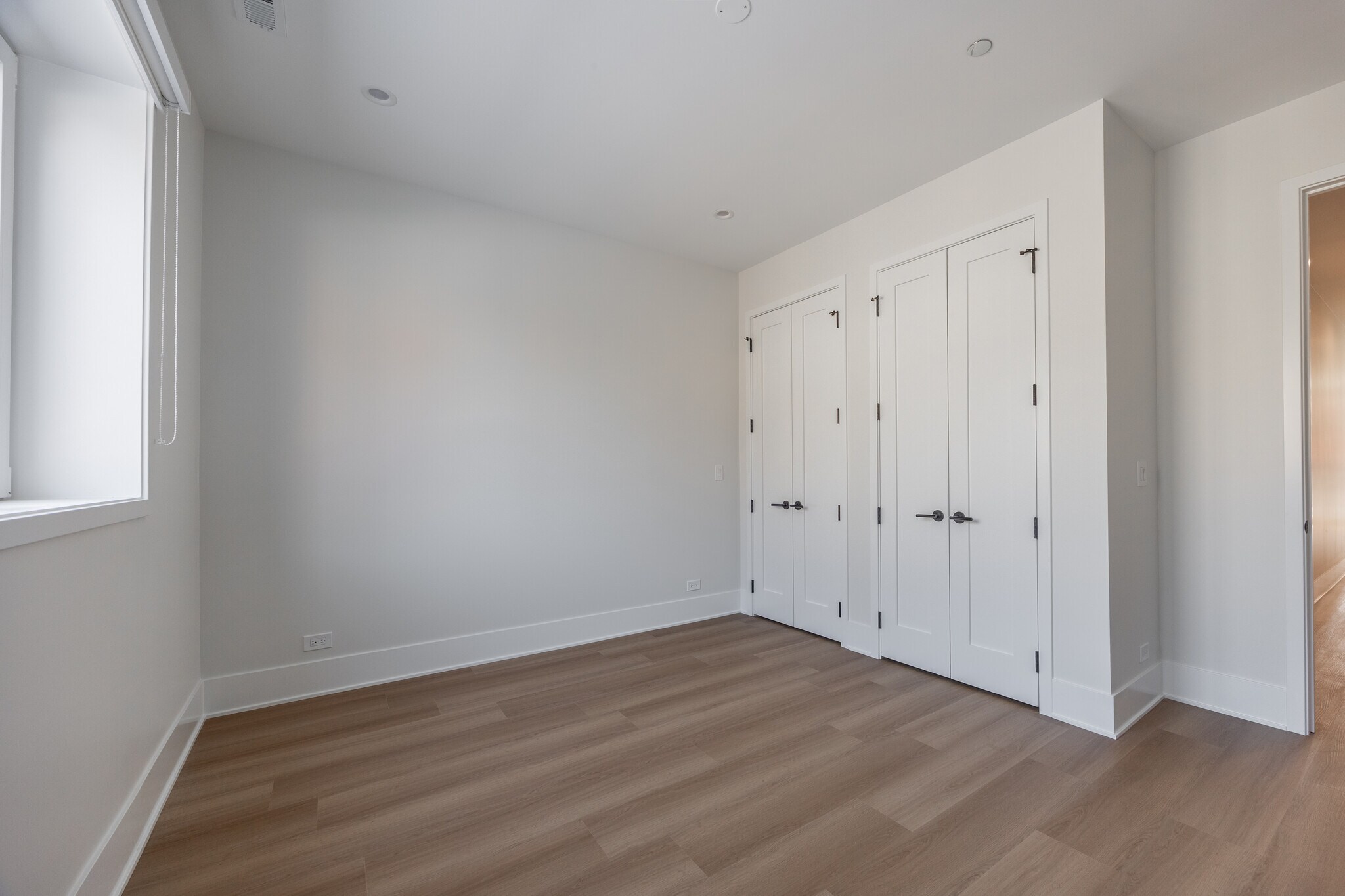 Building Photo - 1610 W Grand Ave