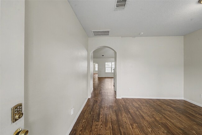 Building Photo - 1111 Auburn View Ln