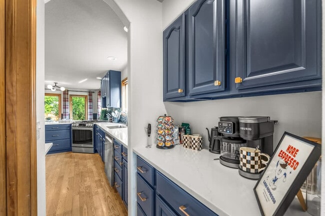 Building Photo - 7208 Secrest Ct