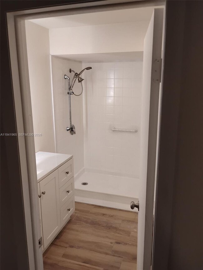 Building Photo - 1760 Bayberry Dr