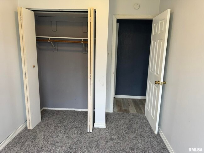 Building Photo - 2914 W 67th St