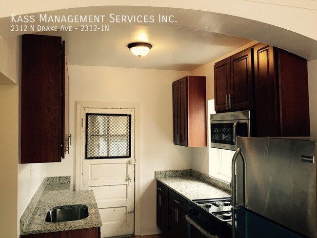 Primary Photo - 2312 N Drake Ave