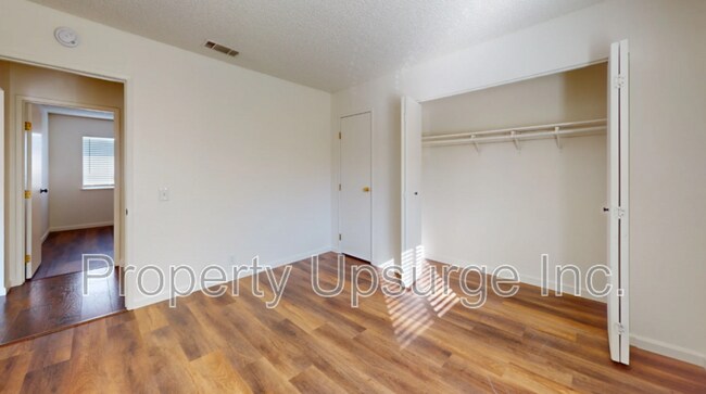 Building Photo - 1674 Bramble Pl