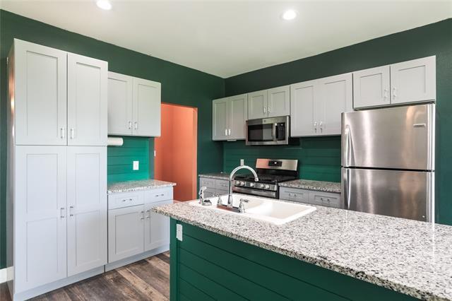 Building Photo - 392 Calle Cedro Dr
