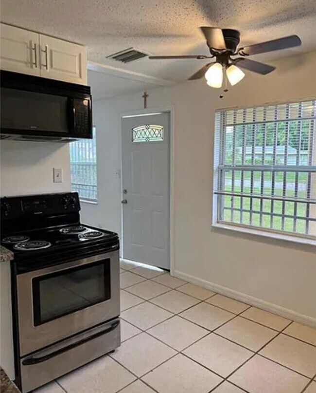 Building Photo - 1260 Depugh St