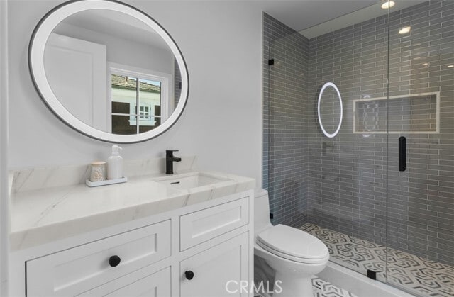 Building Photo - 2401 Bayshore Dr