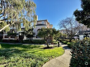 Building Photo - Redwood City