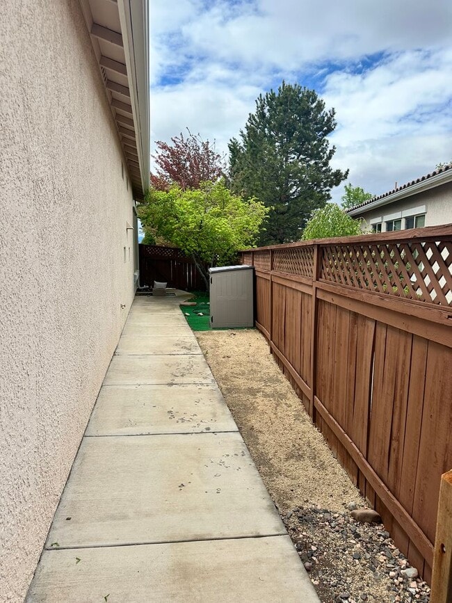 Building Photo - Toscana Charming Home in Gated 55+ Community