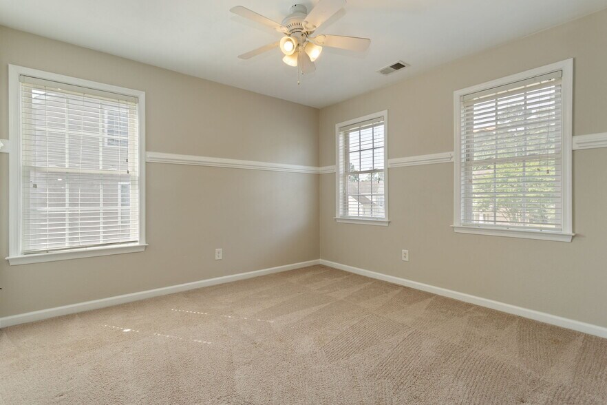 Building Photo - 22301 Tradewinds Dr