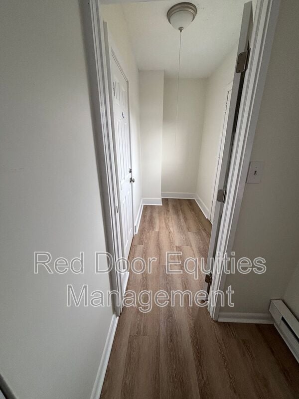 Building Photo - 522 N High St