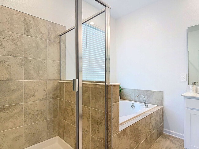 Building Photo - 8863 Cabot Cliffs Dr