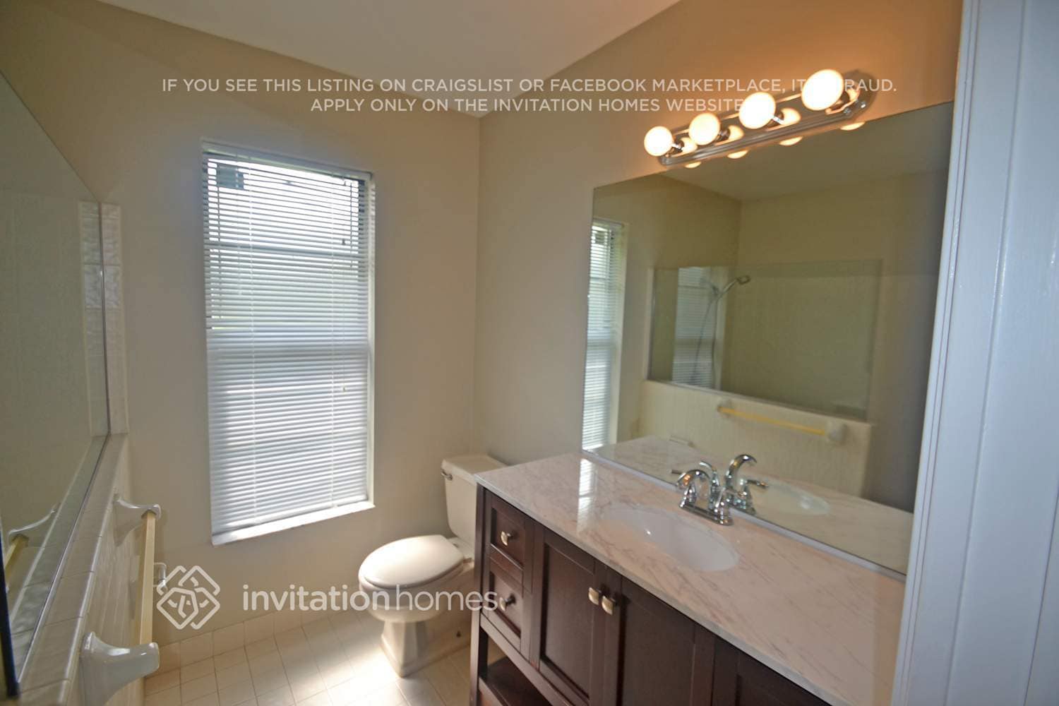 Building Photo - 10902 NW 19th St