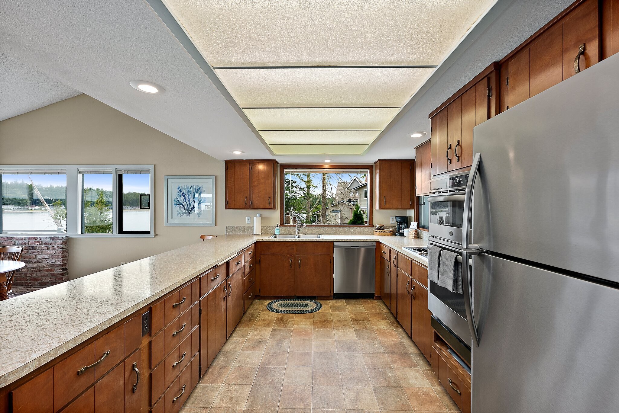 Building Photo - 153 Maple Ln NW