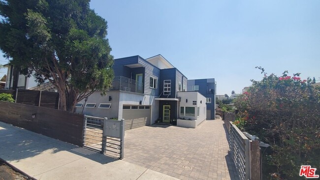 Building Photo - 636 N Rampart Blvd