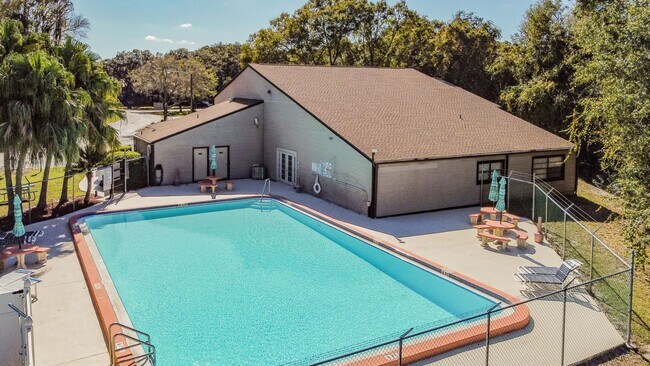 Building Photo - 11550 Baywood Meadows Dr