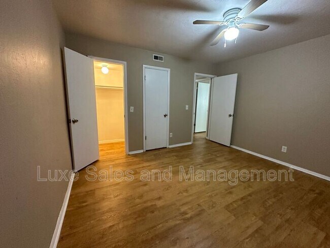 Building Photo - 6016 NW Expressway