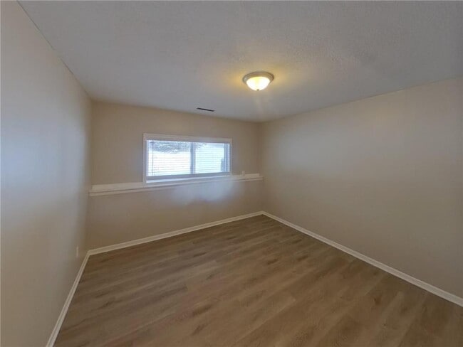 Building Photo - 16476 Jarrett Cir