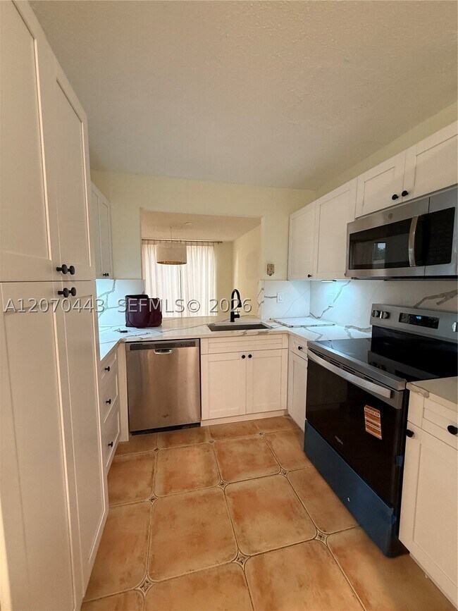 Building Photo - 3522 Torremolinos Ave