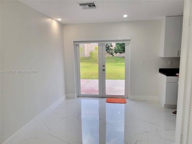 Building Photo - 14860 SW 307th St