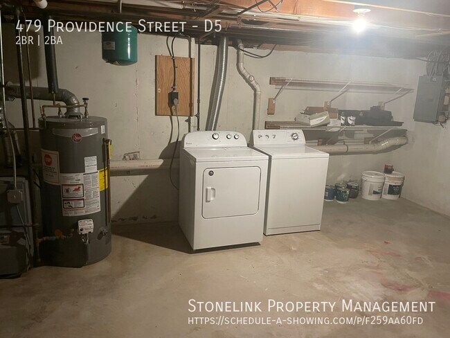 Building Photo - 479 Providence Street