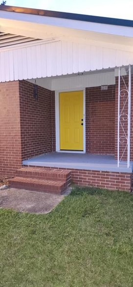 Front Door - 2511 Mashburn Rd