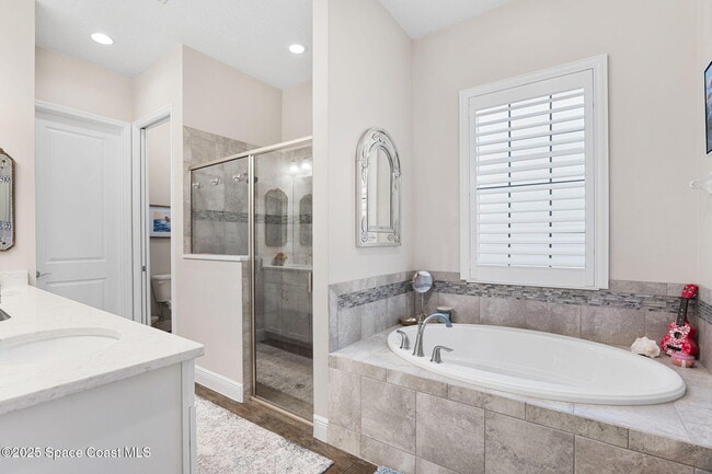 Building Photo - 6913 Vista Hermosa Dr