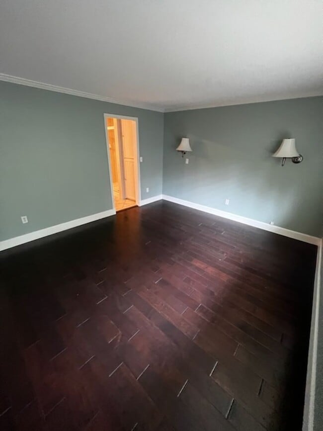 Building Photo - 1302-1304 38th Ave Ct NW